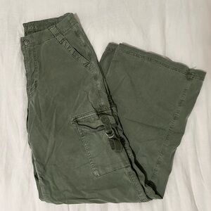 american eagle wide leg cargo pants